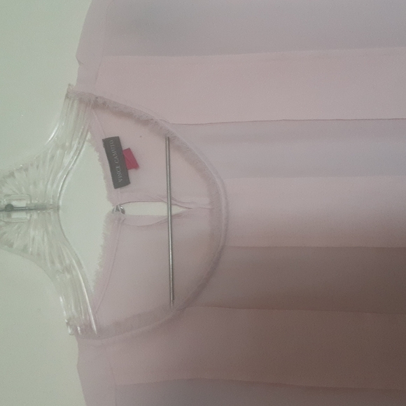 Vince Camuto Pink Raw Hems Polyester Blouse Sz S - Picture 2 of 9